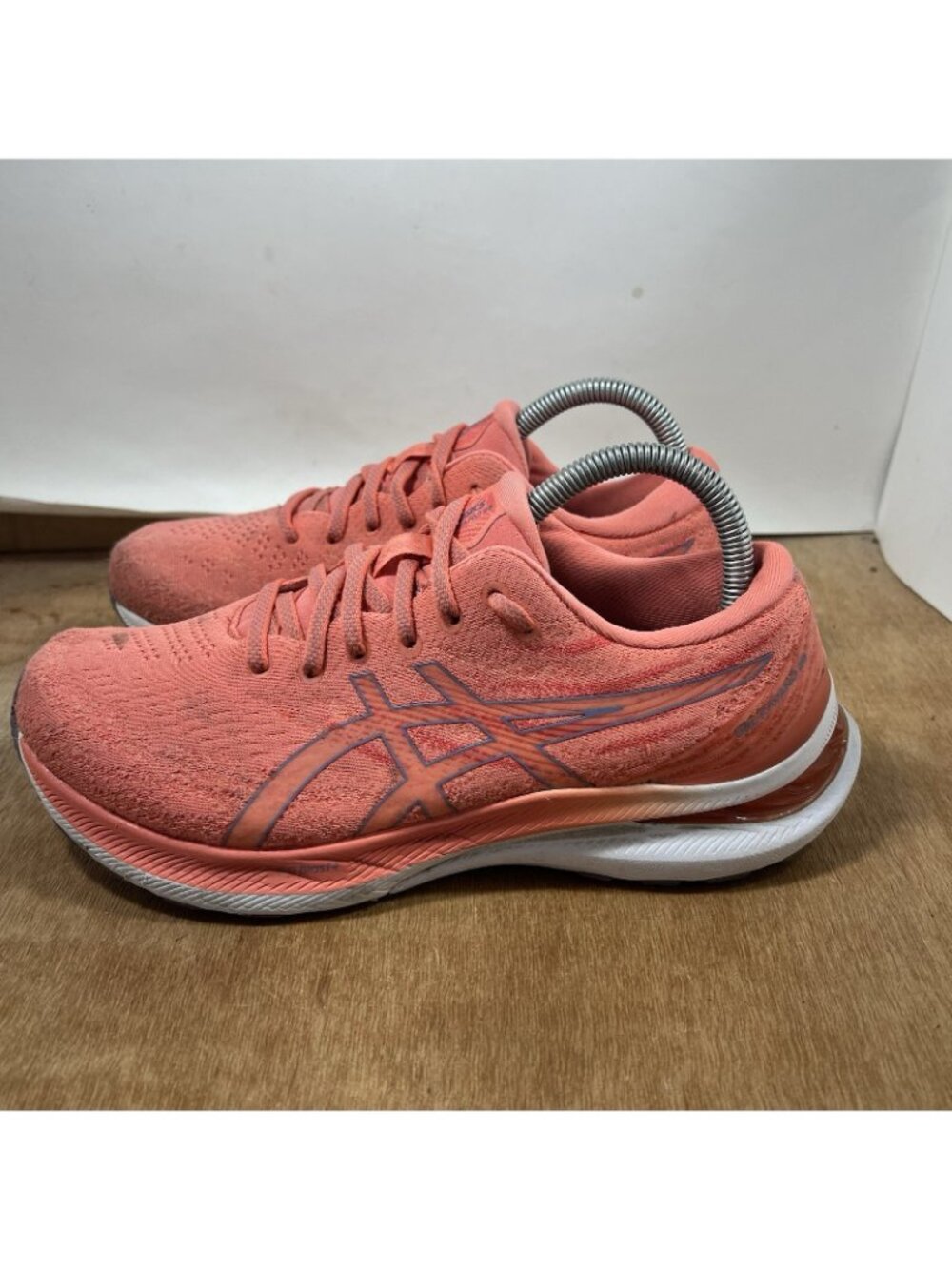 Asics Gel-Kayano 29 Women's Size 8.5 Running Shoes Orange - Picture 3 of 9